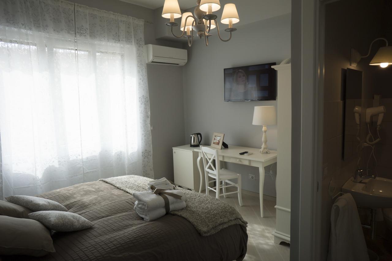 B&B Donna Ada Salerno Exterior photo